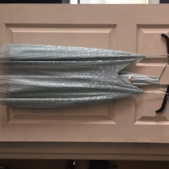 Dress - Picture 1 of 6